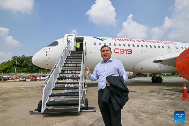 Pesawat ARJ21, C919 China Debut di Malaysia